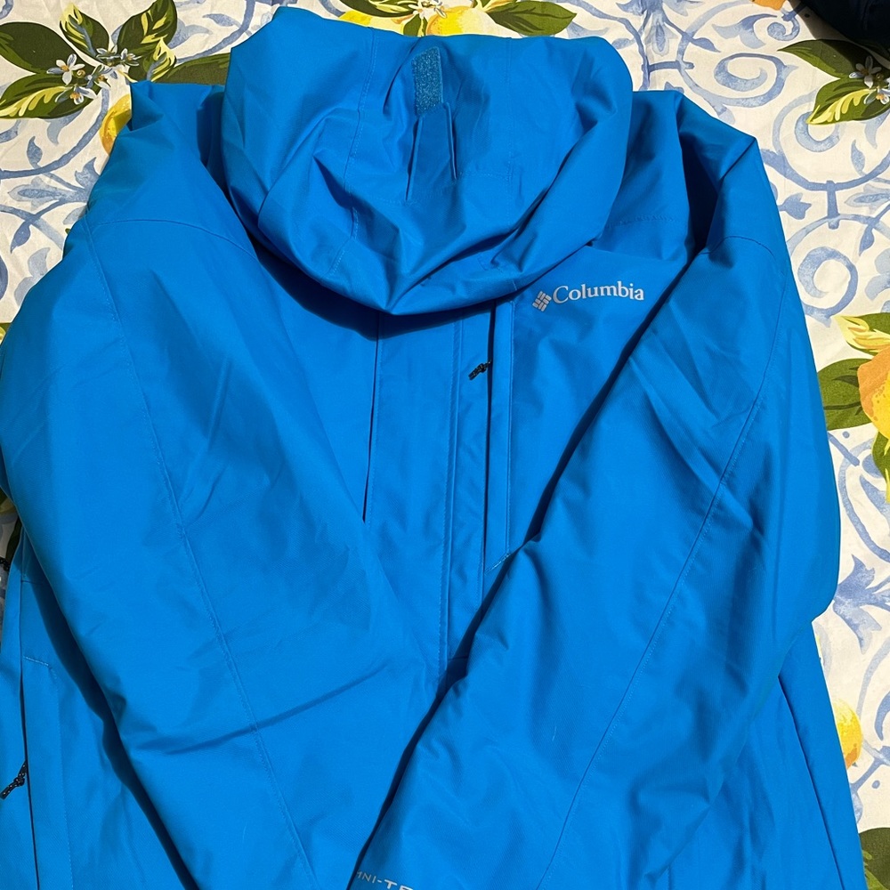 Columbia Men's Ski Jacket - Size M - Excellent Condition, Used Once